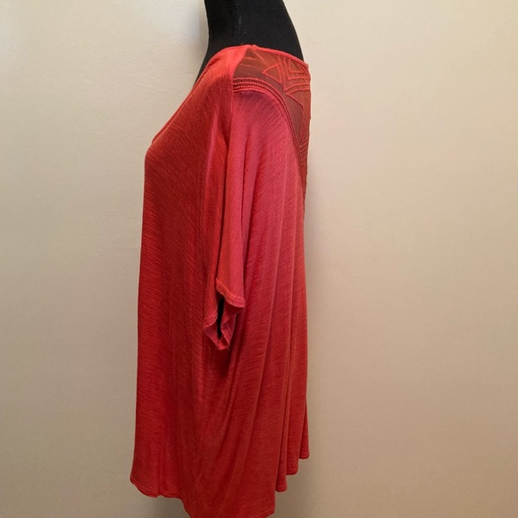 Cable & Gauge Plus Size Tunic Top Sheer Mesh Lace Back Panel Size 1X - Picture 4 of 9